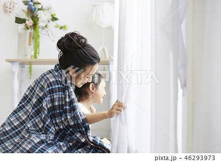 親子　ライフスタイル 46293973