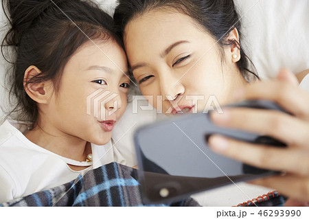 親子　ライフスタイル 46293990