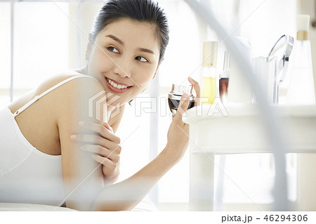 女性 ビューティー ボディケア 女性 ビューティー ボディケア 46294306