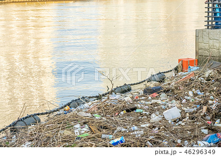 海のごみ　漂着物　水質汚染　廃棄物　環境問題 46296349