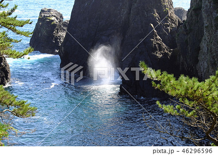 碁石海岸　千代島潮吹岩 46296596