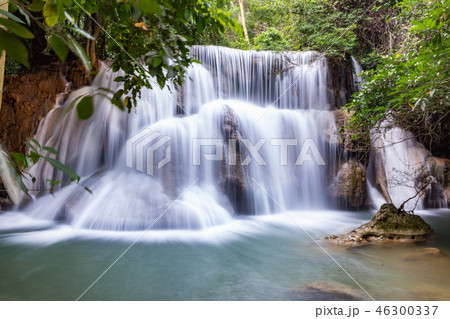 Huai Mae Khamin Waterfall  46300337