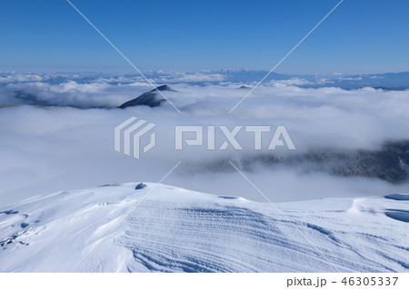 雪山 雲海の写真素材 [46305337] - PIXTA