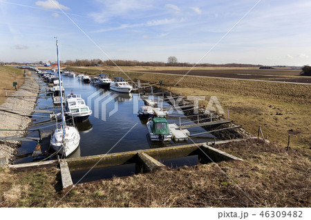 Port for pleasure crafts in the polder 46309482