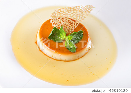 dessert cream brulee 46310120