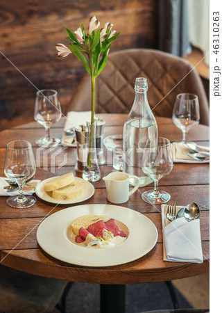 delicious beef with horseradish sauce and dumpling 46310263