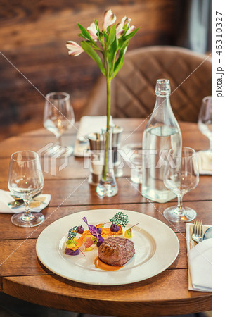 delicious beef steak with sauce and vegetable 46310327