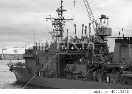 神戸港の潜水艦救難艇・ちはや 神戸港の潜水艦救難艇・ちはや 46315838