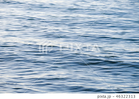 (イメージカット)海上の水面 (イメージカット)海上の水面 46322313