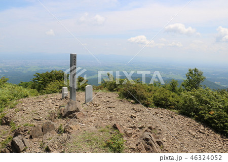 福島県郡山市の額取山と大将旗山 福島県郡山市の額取山と大将旗山 46324052