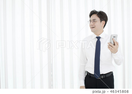 男 男性 男の子 46345808
