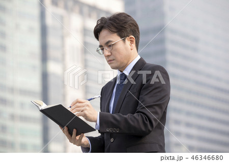 男 男性 男の子 46346680