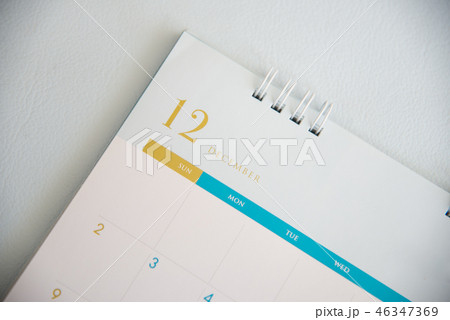Close up calendar on wood texture. Close up calendar on wood texture. 46347369