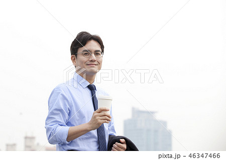 男 男性 男の子 46347466