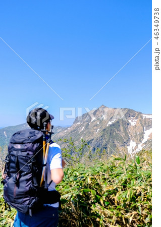 春の谷川岳登山 （天神尾根ルートより俎嵓を望む）　[ピント：山] 46349738
