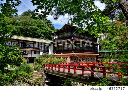 群馬県吾妻郡中之条町　四万温泉街 46352717