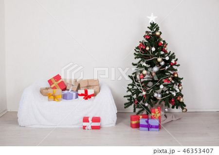 Christmas tree gifts new year white room with sofa Christmas tree gifts new year white room with sofa 46353407