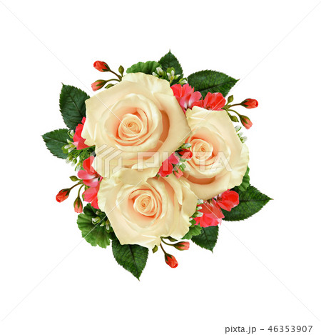 White rose flowers bouquet 46353907