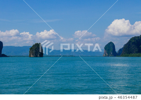 Tropical sea, sky & mountain in summer in Thailand Tropical sea, sky & mountain in summer in Thailand 46354487
