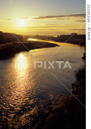 久慈川の日の出 久慈川の日の出 46356352