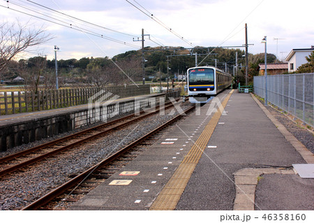 内房線九重駅に入線する下り電車(5) 内房線九重駅に入線する下り電車(5) 46358160