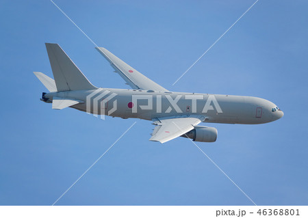 旋回中のKC-767　空中給油機 46368801