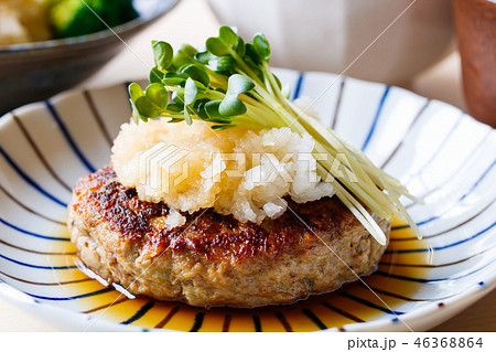 お箸で食べる和風ハンバーグ 46368864