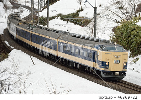 奥羽本線を走る583系 46369722