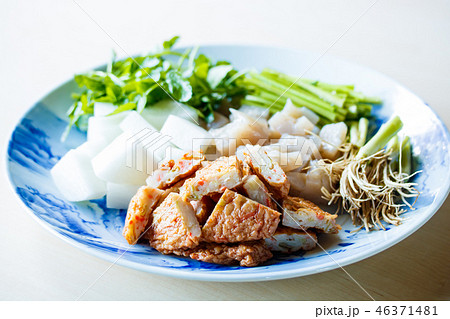 煮物の下ごしらえ 46371481