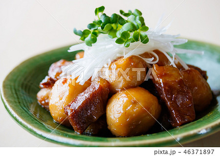 里芋と豚肉の甘辛煮 46371897