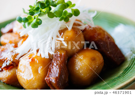 里芋と豚肉の甘辛煮 46371901