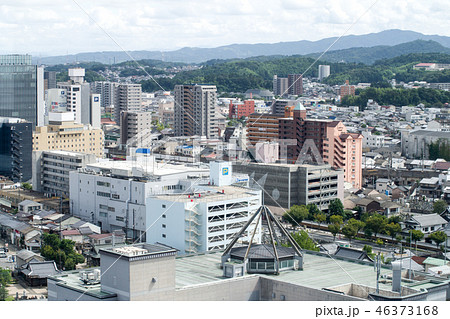 高層ビルから松江の街並の眺め 高層ビルから松江の街並の眺め 46373168