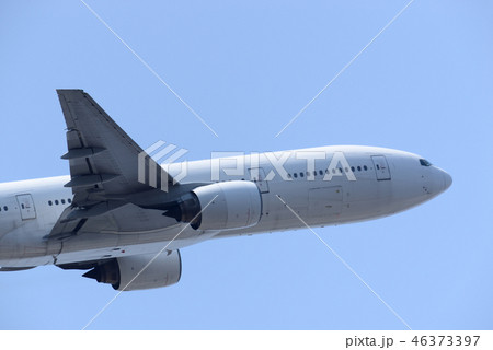 旅客機 B777 離陸 46373397