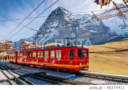 Jungfrau railway train at Kleine Scheidegg station 46374411