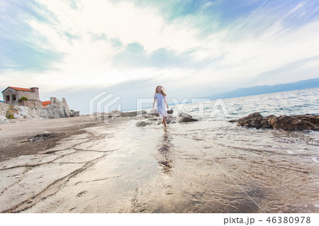Refreshing walks by the sea in the summer 46380978