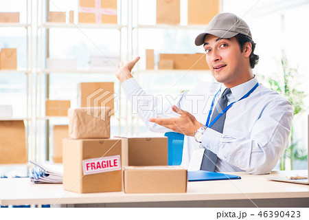 Male employee working in box delivery relocation service Male employee working in box delivery relocation service 46390423