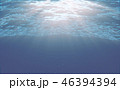 海中に差し込む光 46394394