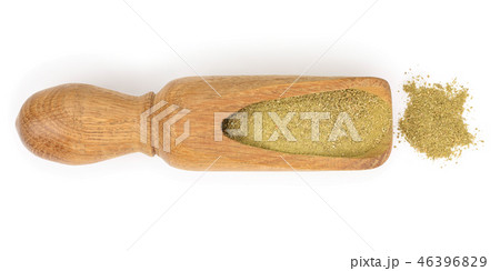 crushed bay leaves in wooden scoop isolated on white background. Top view. Flat lay 46396829