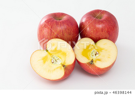 りんご サンふじ りんご サンふじ 46398144