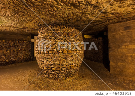 Catacombs in Paris France Catacombs in Paris France 46403913