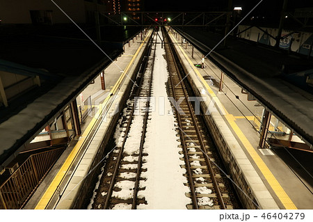 夜のプラットフォーム 夜のプラットフォーム 46404279