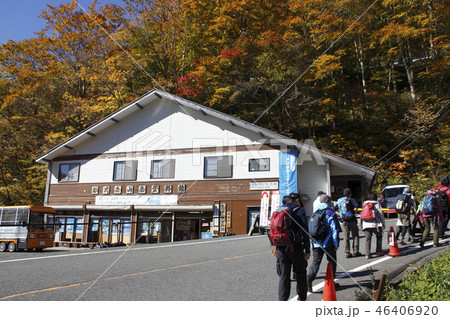 紅葉の谷川岳にて（谷川岳山岳資料館） 46406920