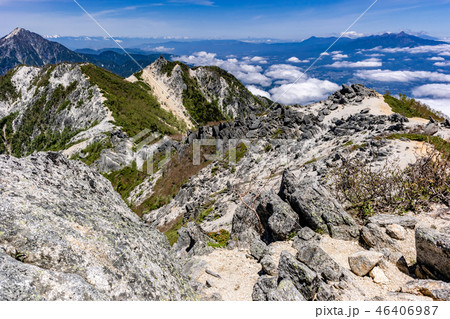 鳳凰三山　観音ヶ岳山頂からの風景　甲斐駒ヶ岳・地蔵ヶ岳・八ヶ岳 46406987