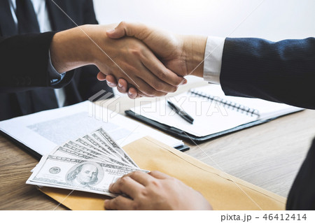 Dishonest cheating in business illegal money, Businessman handsh 46412414