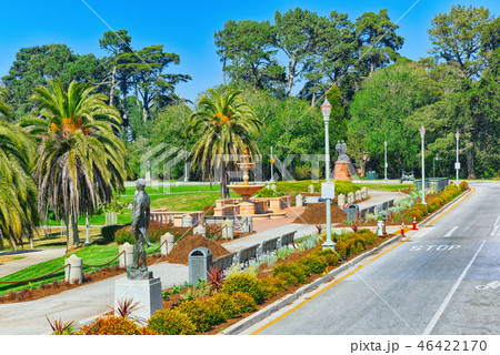 San Francisco California Academy of Sciences. 46422170