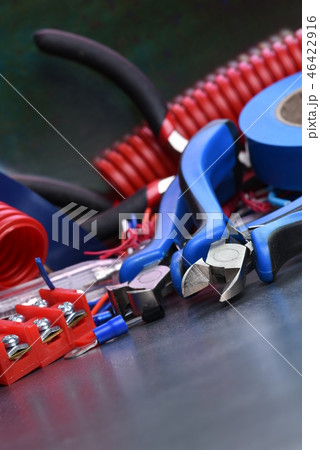 Tools for use in electrical installations Tools for use in electrical installations 46422916