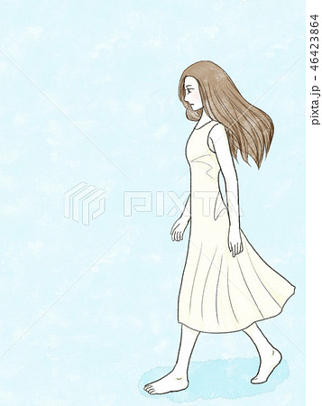 歩く女性 水色のイラスト素材