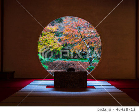 鎌倉 明月院 悟りの窓 鎌倉 明月院 悟りの窓 46428713