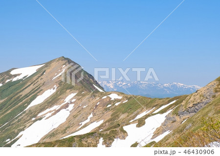 春の谷川岳登山 （天神尾根ルートよりオジカ沢の頭・苗場山を望む） 46430906
