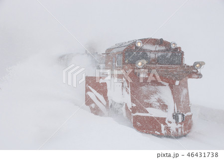 宗谷本線を行くラッセル車 46431738